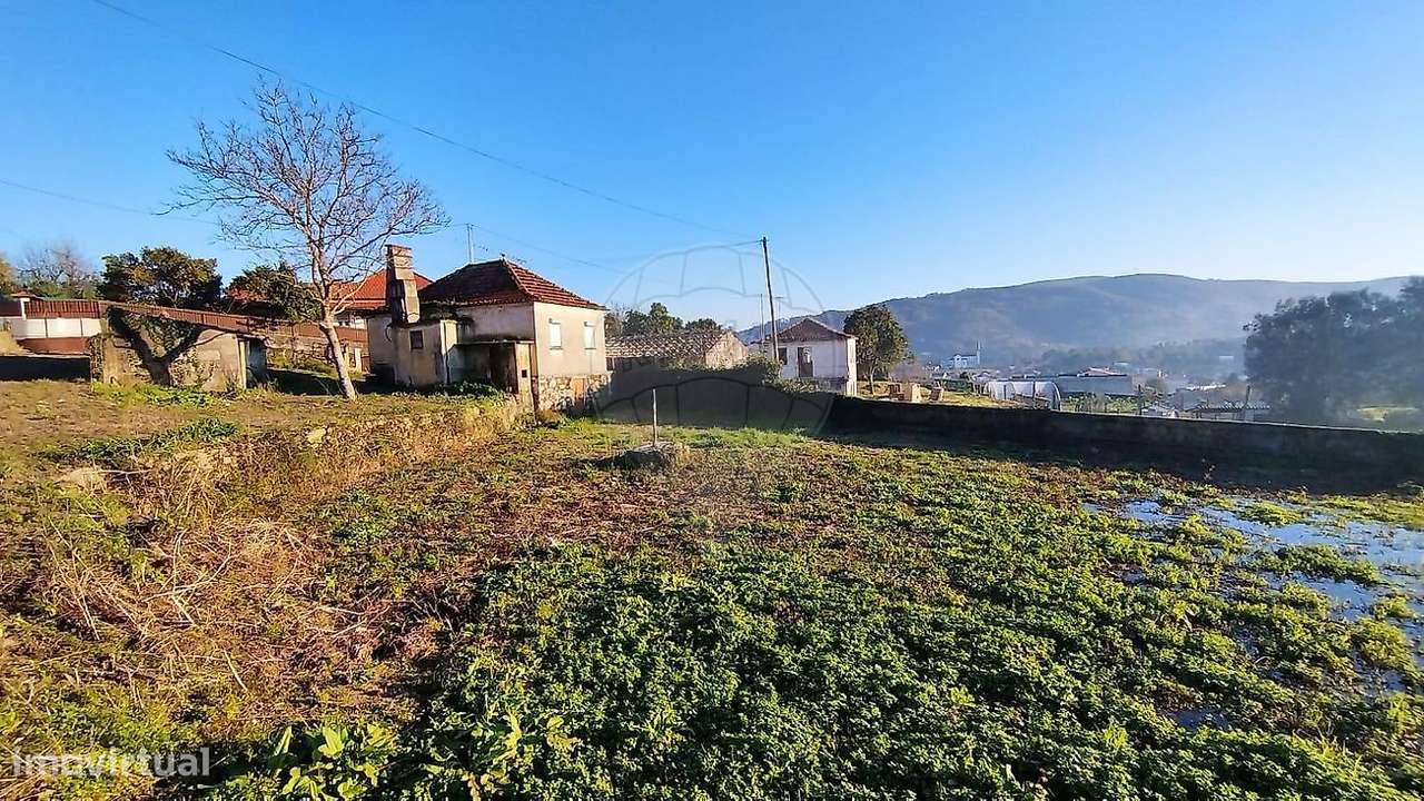 Moradia T2 para venda-5