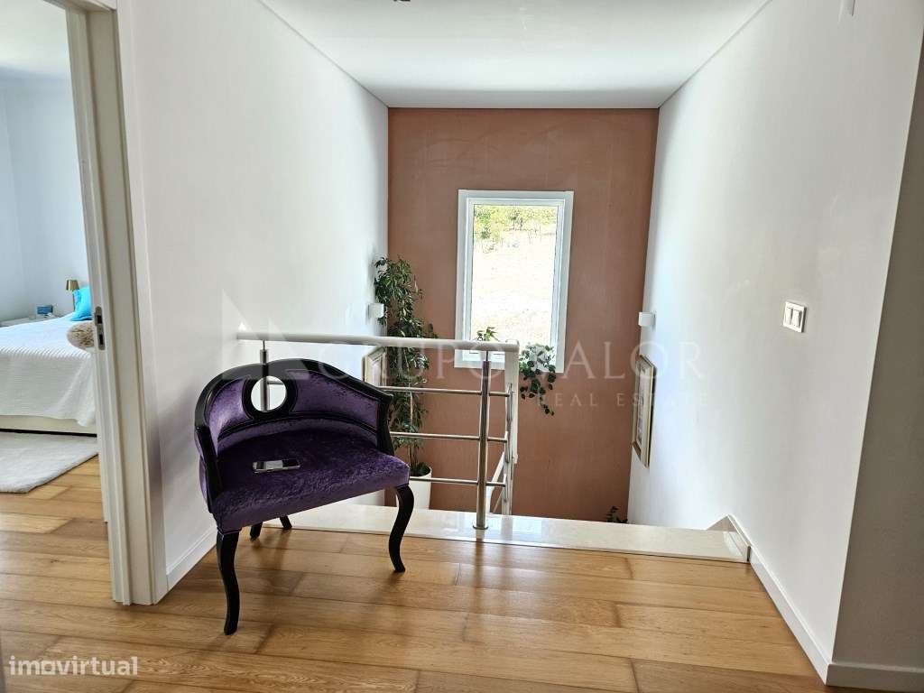 Moradia T4 Geminada com Piscina - Garagem para 3 Viaturas | Sabugo ...-31