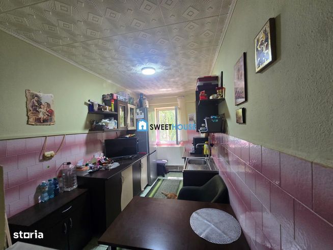 Apartament cu 3 camere  etajul 1 de vanzare in Fagaras-4