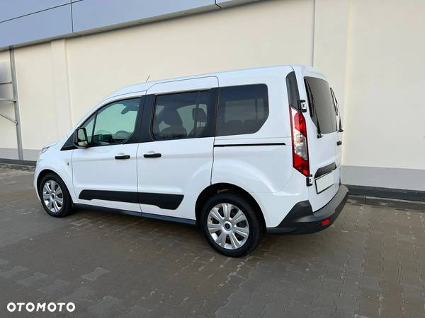 Ford Transit Connect - 18