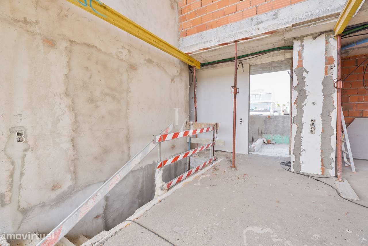 Moradia T3+2 para venda nas Gambelas, em Faro-21
