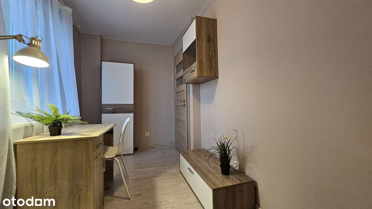 2 pok. Rozkładowe z balkonem, Dla studentów ,Rynek Staromiejski-9