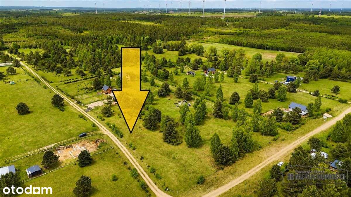 Działka budowlana nad pięknym jeziorem Dołgie.-7