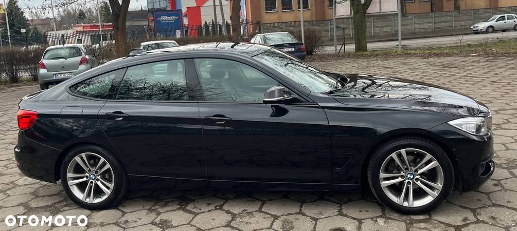 BMW Seria 3 328i Touring Sport Line - 4