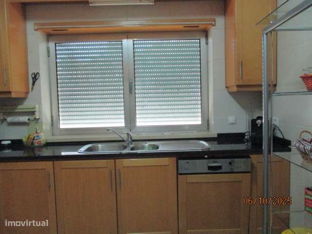 T4 Mobilado com Varanda e Elevador - Grande imagem: 4/34