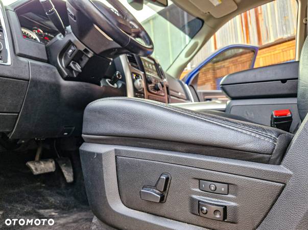 Dodge RAM 1500 5.7 4x4 - 14