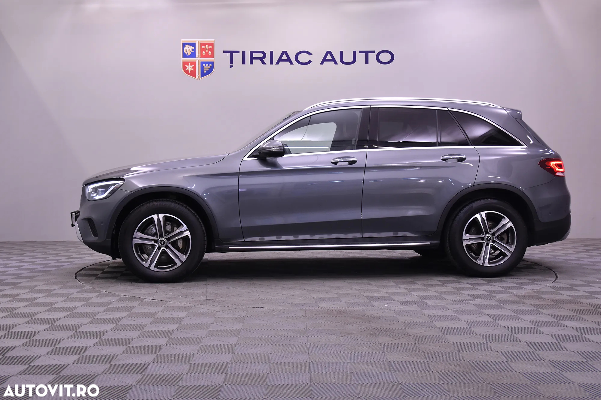 Mercedes-Benz GLC 300 d 4MATIC - 2