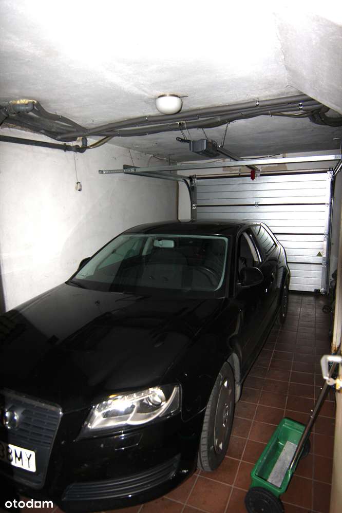 Przestronny dom z garażem i piwnicą, Świetna okazja na FLIP!-14