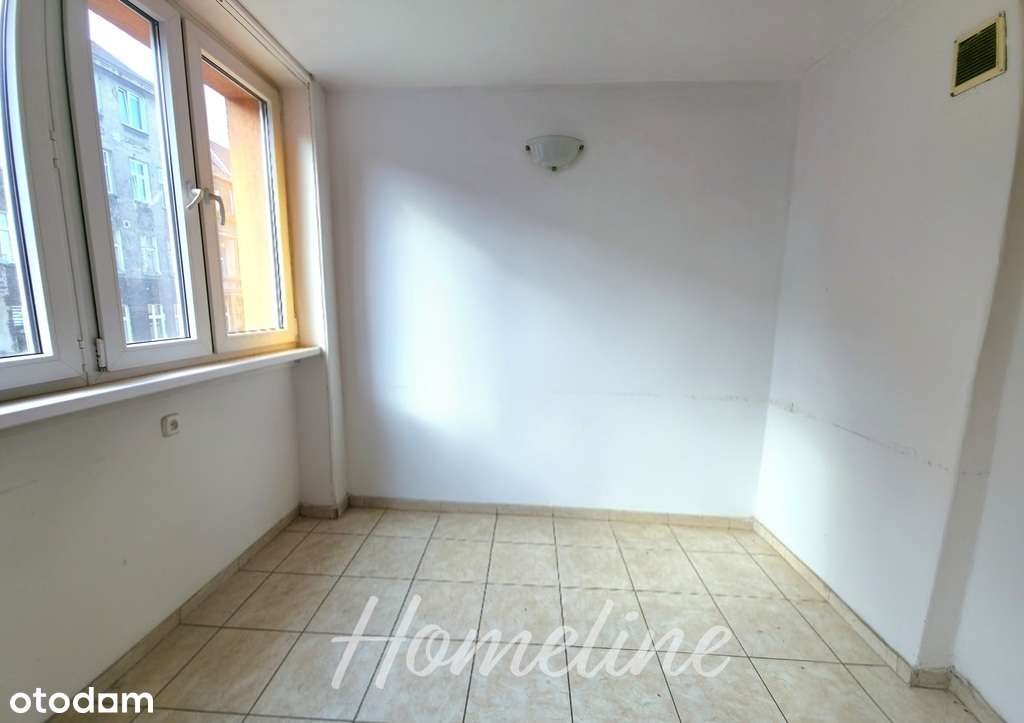 Słoneczne rozkładowe mieszkanie przy cichej ulicy-3