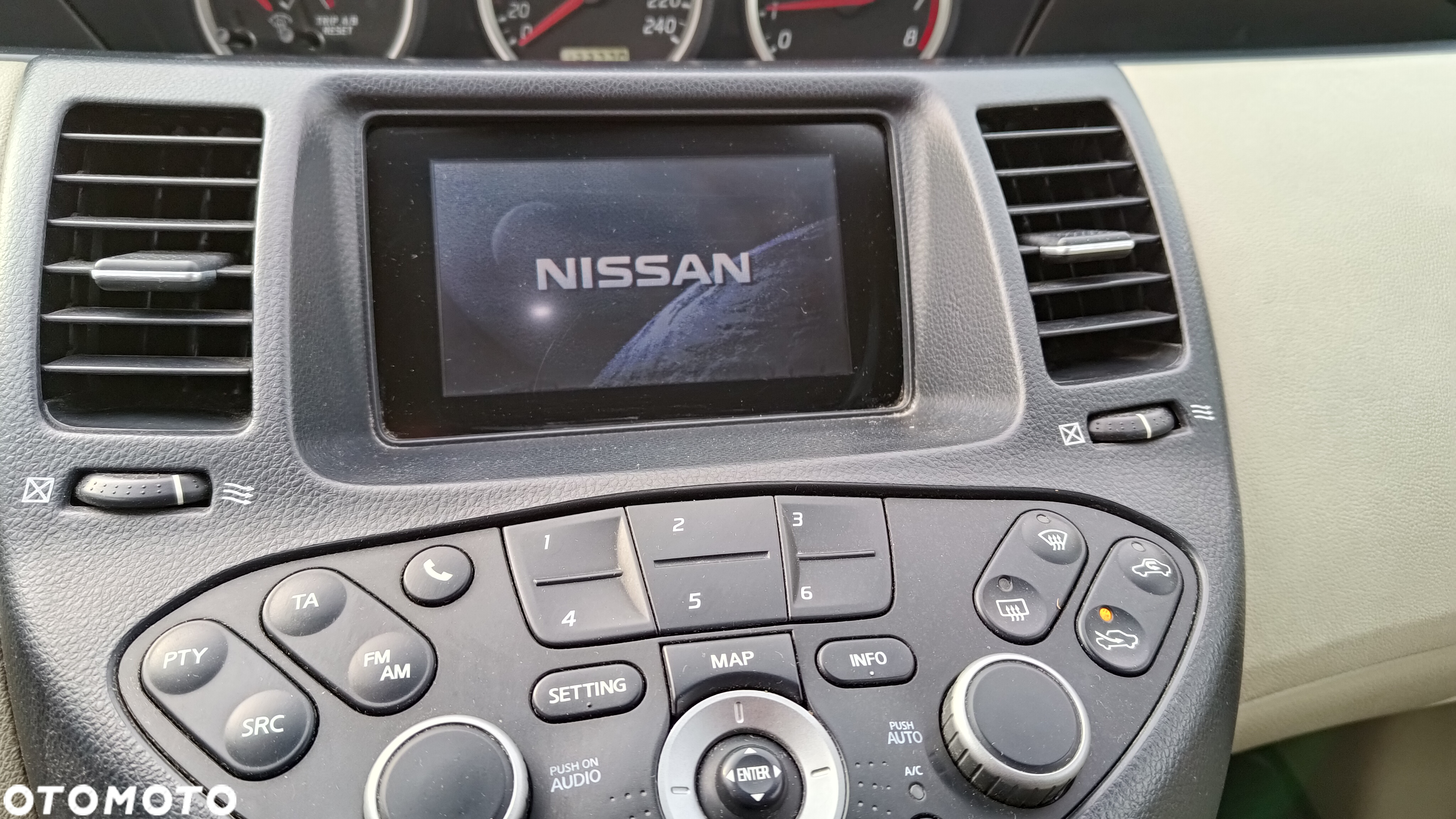 Nissan Primera 1.8 Visia + - 8