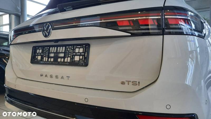 Volkswagen Passat 1.5 TSI ACT mHEV Elegance DSG - 29