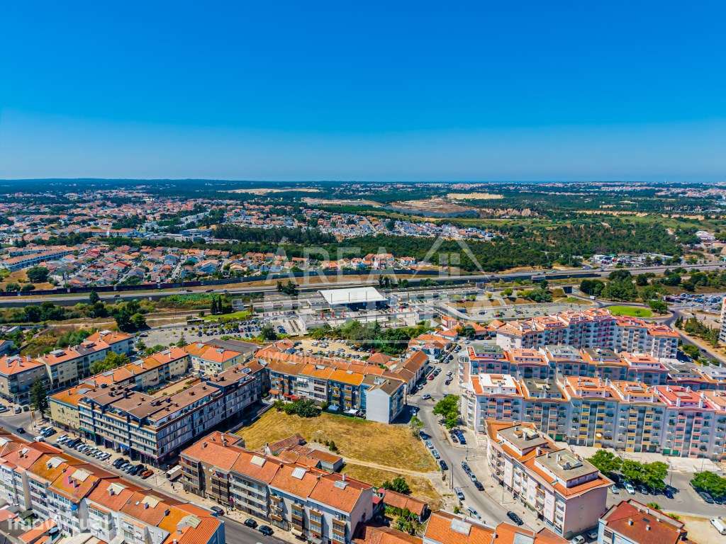Excelente Apartamento T2 nas Paivas - Ótimo Potencial e Localização...-40