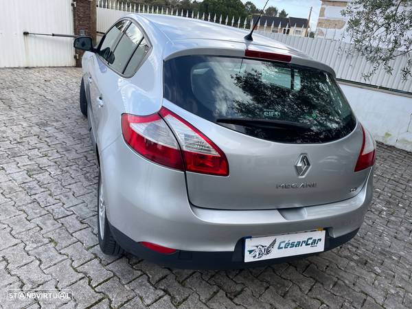 Renault Mégane 1.5 dCi Dynamique - 14