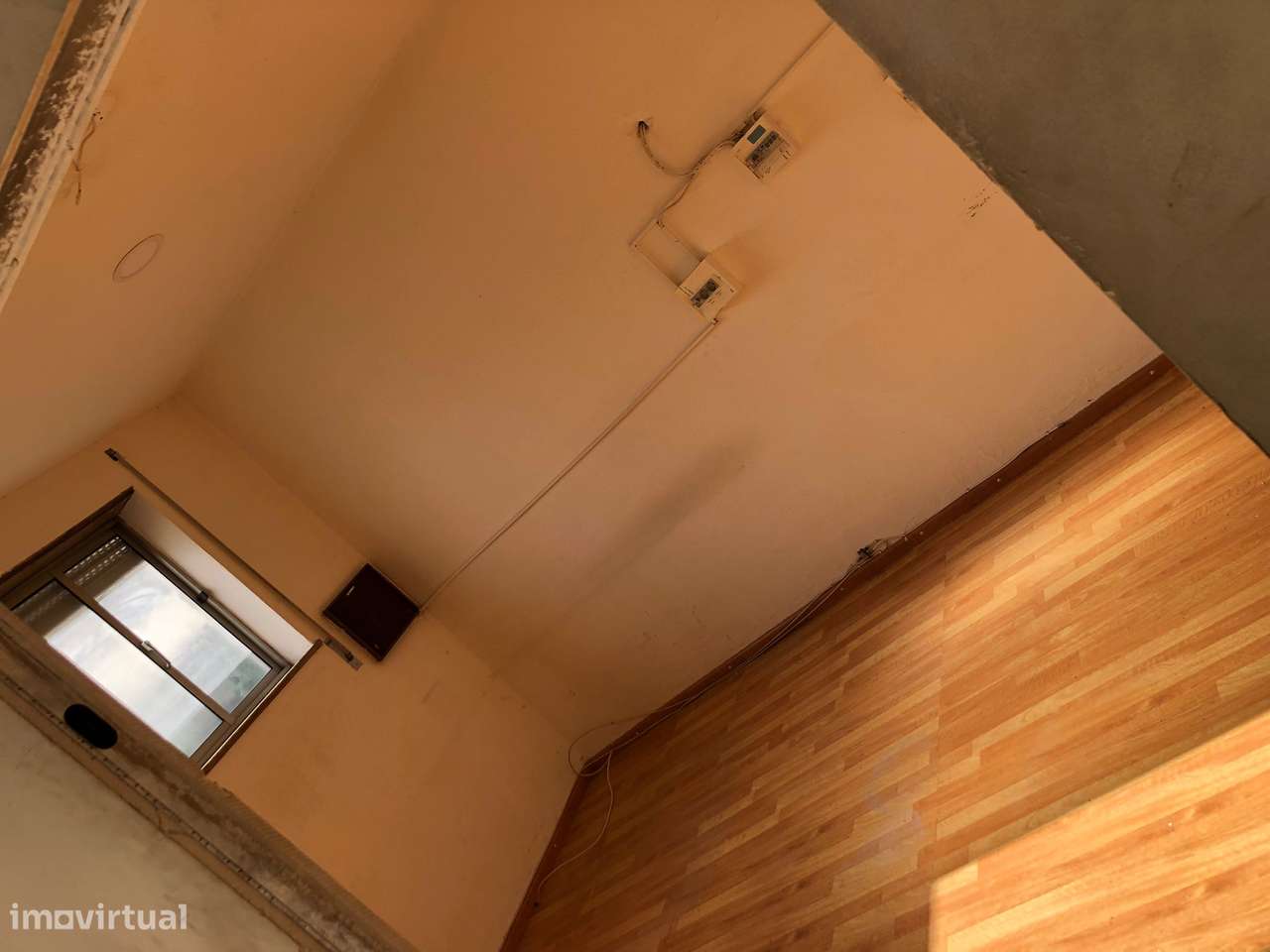 Armazém para Arrendamento – Baixa da Bandeira | Alto da Serra - Grande imagem: 2/5