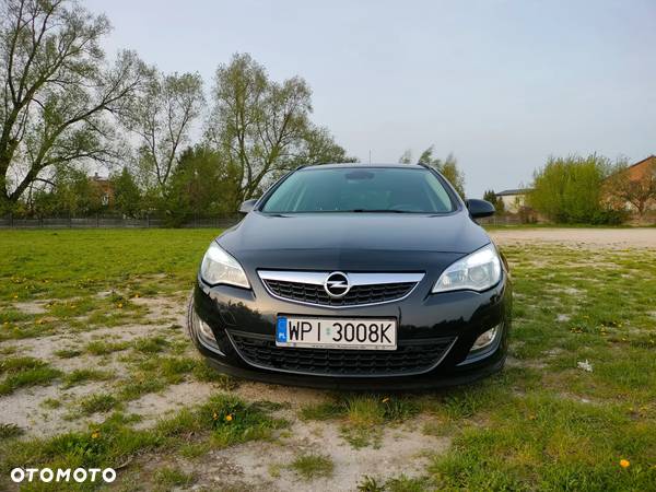 Opel Astra 1.4 Turbo Sports Tourer 150 Jahre - 4