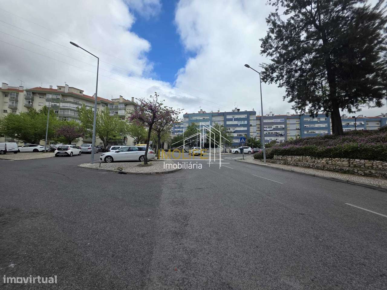 Apartamento T2 em odivelas com vista desafogada-41