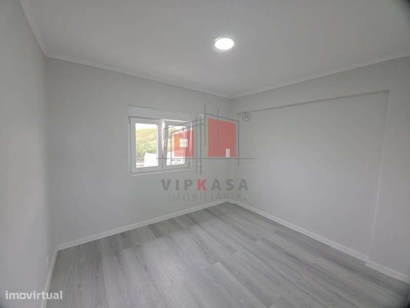 Apartamento T2 Remodelado-4