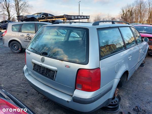 Maska VW PASSAT B5 KOMBI 1,9TDI. zderzak,drzwi,klapa,lampy.... - 3