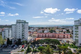 Apartamento T0 com vista sobre o mar em Cascais