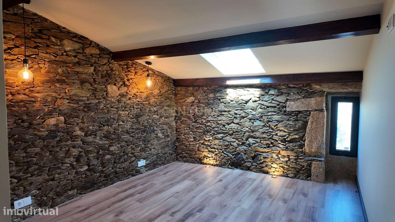 Quinta no Alto Douro Vinhateiro com Projeto Turístico Aprovado-28