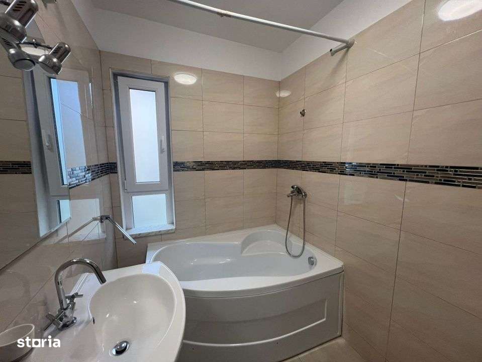 Apartament 3 camere + garaj ,76 mp, finisat  si mobilat,in cart Europa-7