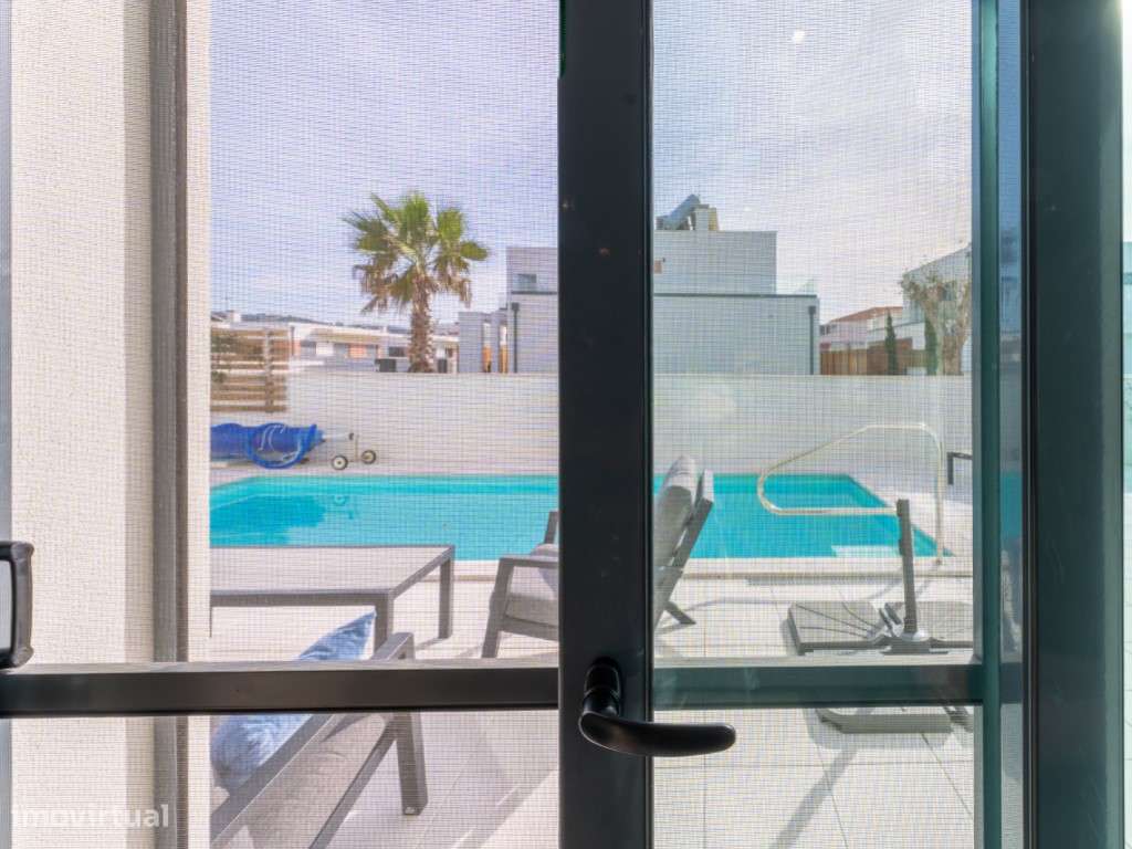 Moradia V4 com piscina aquecida, jardim e garagem em Alfeizerão (Co...-12