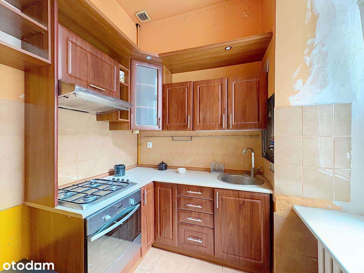 Mieszkanie w centrum 136,61 m2, 4 pokoje, kamienica ul. Piotrkowska-9