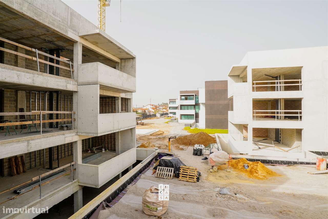 Apartamento T0+1 Venda em São João da Madeira,São João da Madeira-9