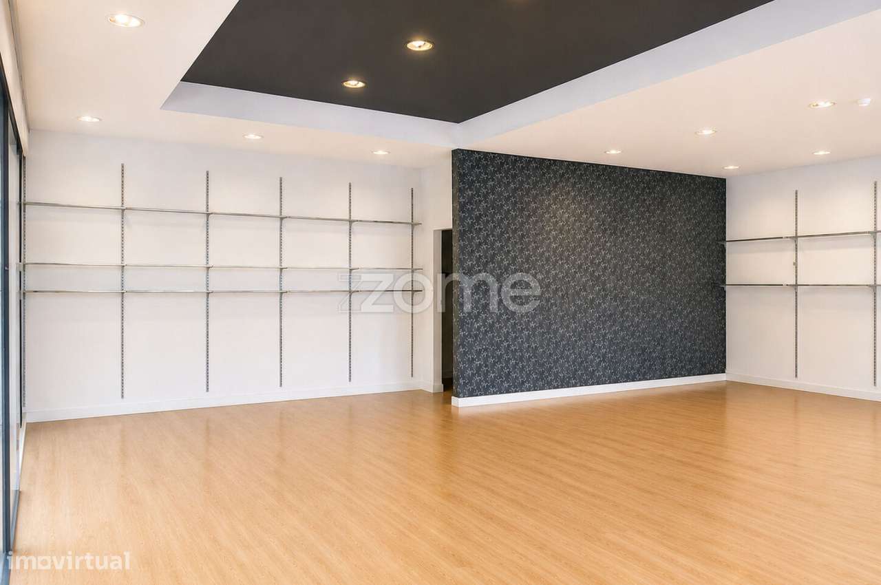 Loja com 91 m² no Centro Grossista de Albergaria-8