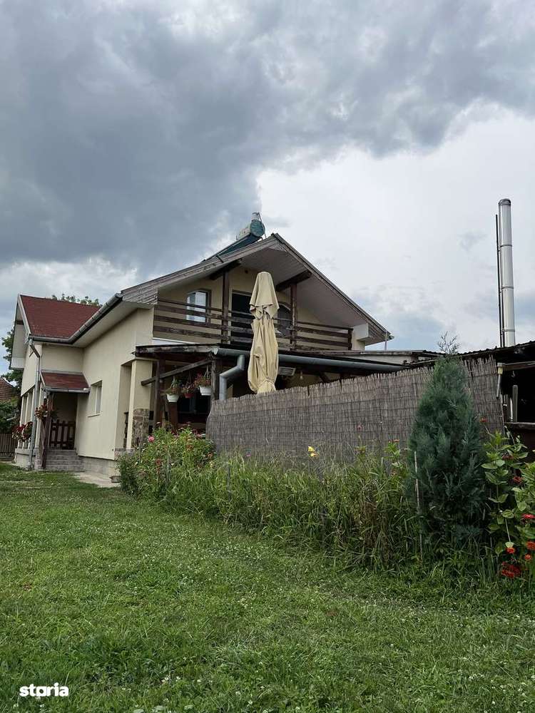 Casă Lazuri - Imagine principală: 5/7