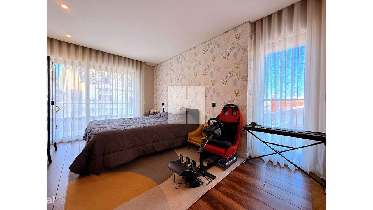 T4 Luxo 239m² em Buarcos-23