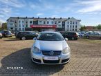 Volkswagen Golf V 1.9 TDI Comfortline - 2