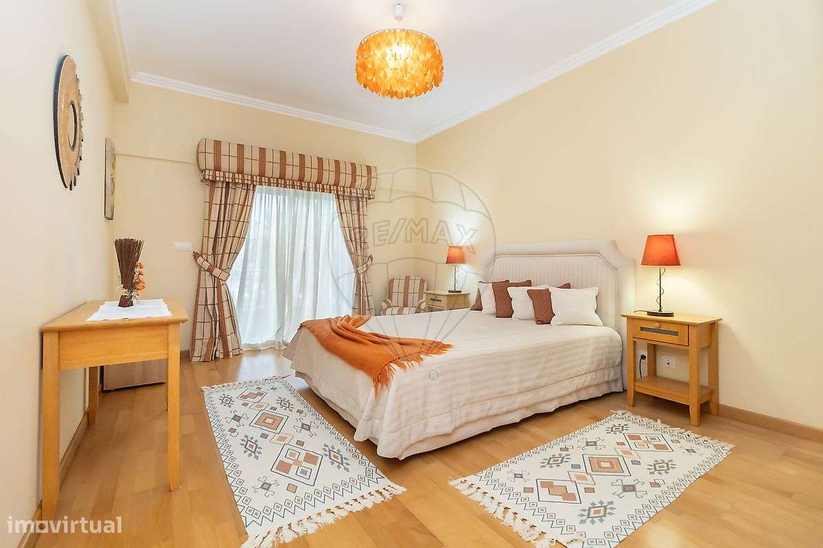 Moradia T4 à venda em Seixal-22