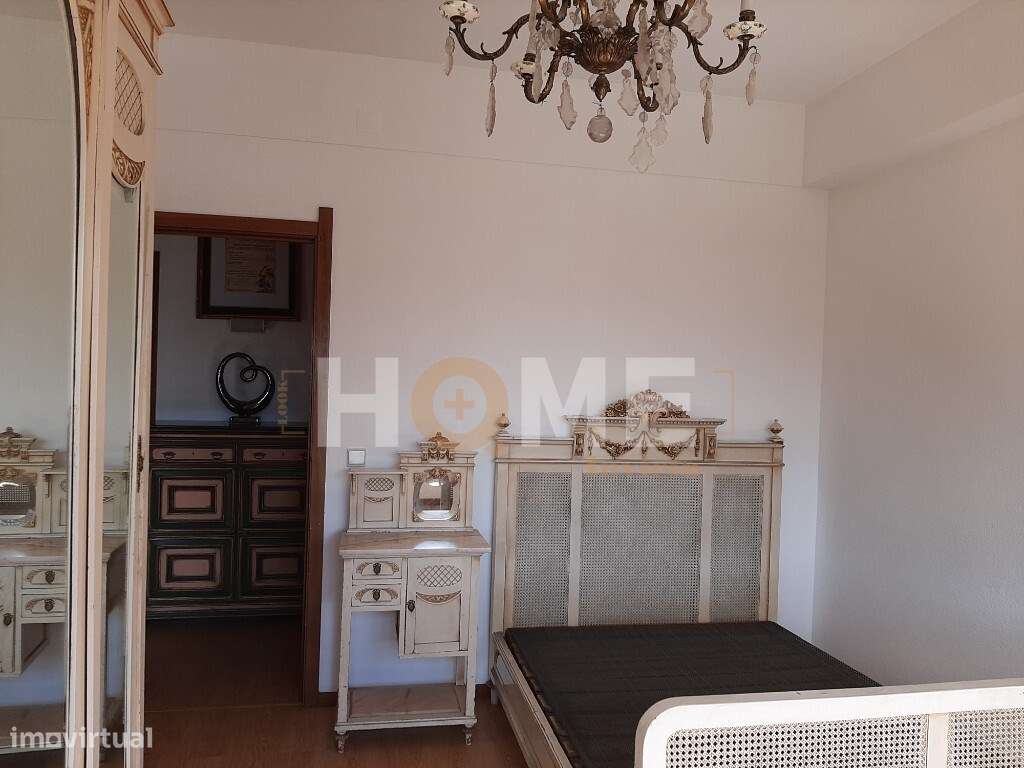 Apartamento T3+1, com varanda à Av. Fernão de Magalhães- Bonfim- Porto-8