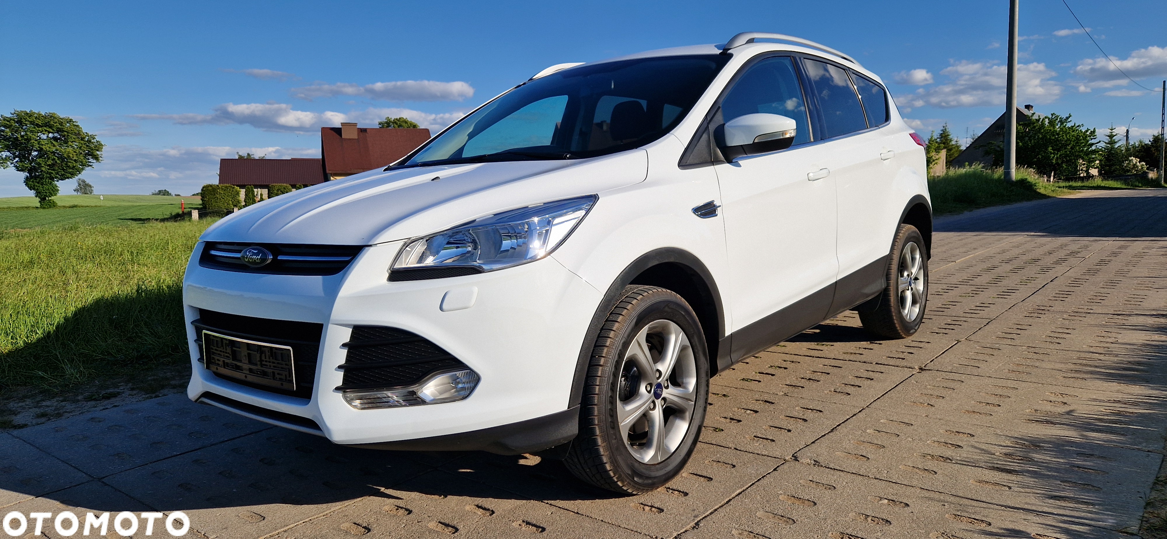 Ford Kuga 1.5 EcoBoost 2x4 Cool & Connect - 4