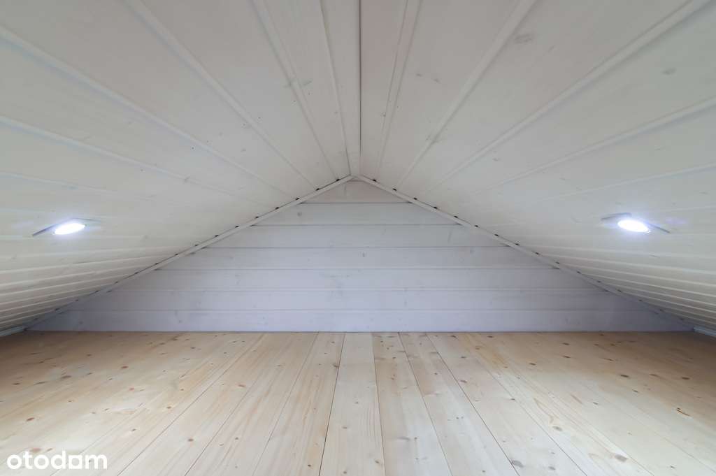 Całoroczny ekonomiczny wyposażony domek z tarasem-10