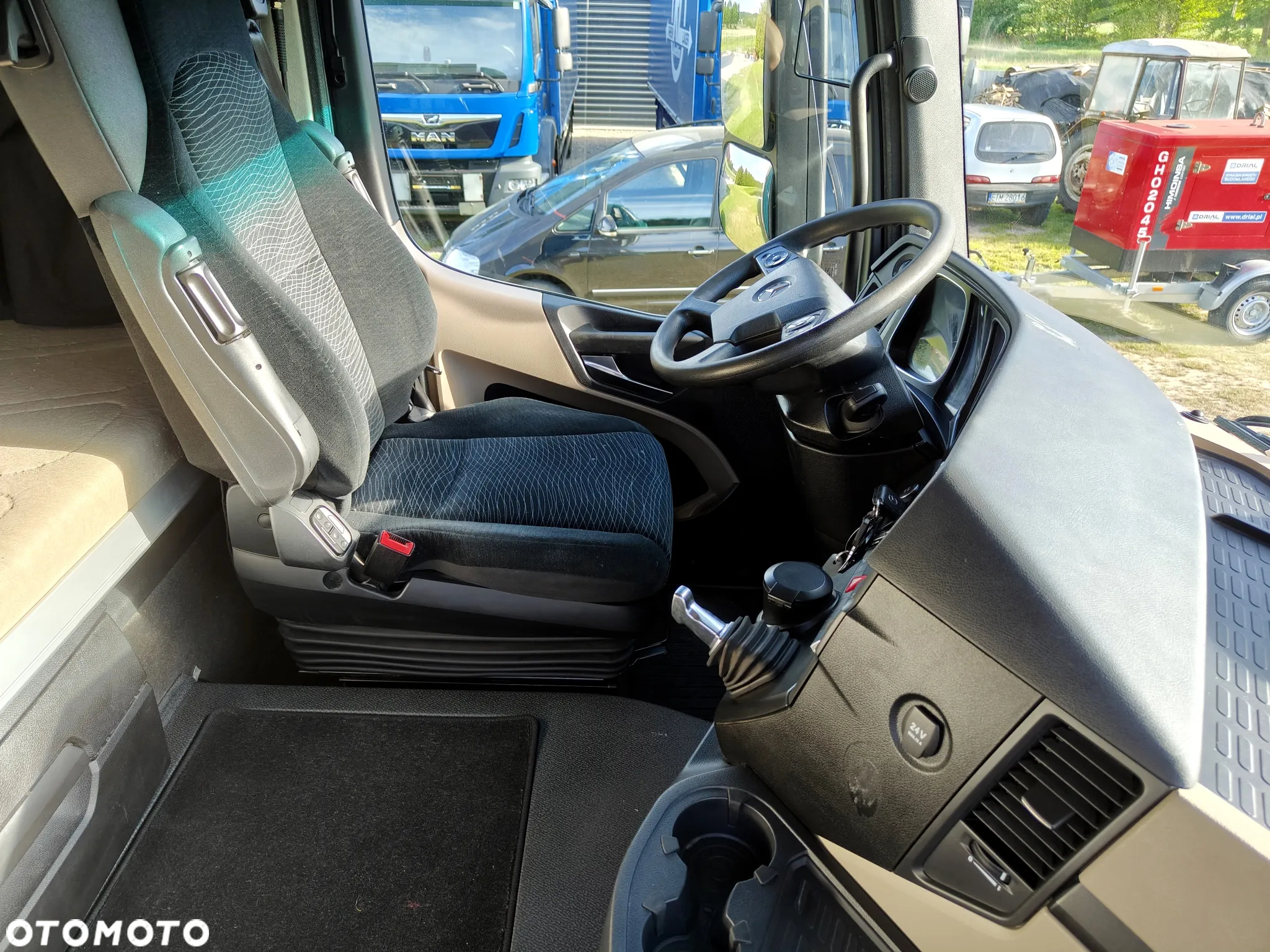 Mercedes-Benz Actros 18.360 sypialka, nowe opony, jedyny taki ! - 30