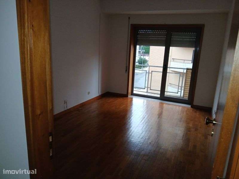 Apartamento Avenida Antero Quental 24 5° and. - Grande imagem: 4/12