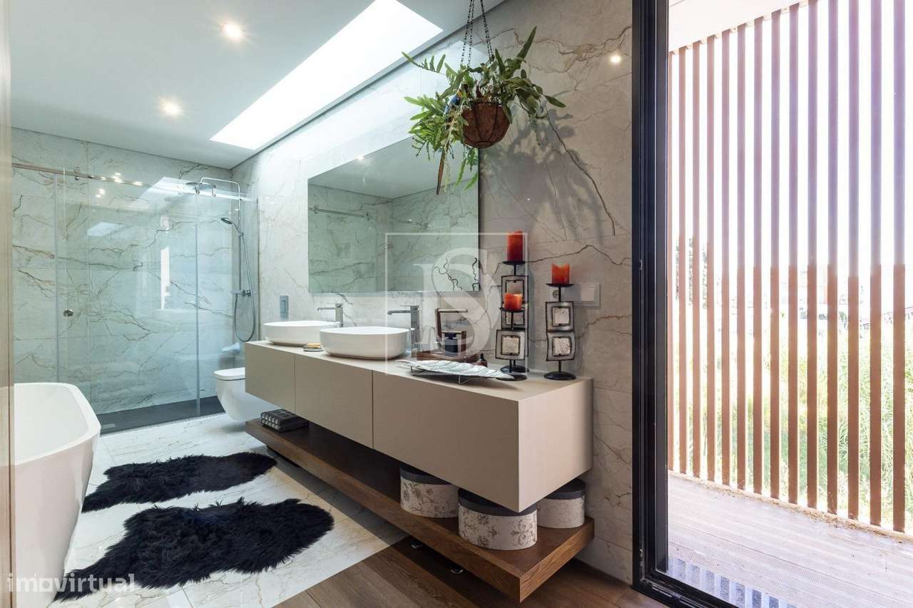 Moradia T4 de Alto Padrão à Venda – Agudela, Perafita-53
