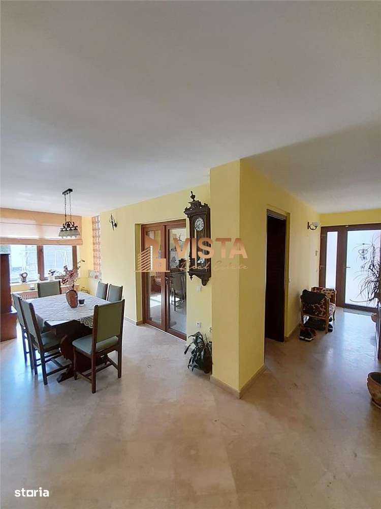 Pret nou!! Vila 5 camere, teren 1500mp, zona linistita langa padure, c - Imagine principală: 4/15