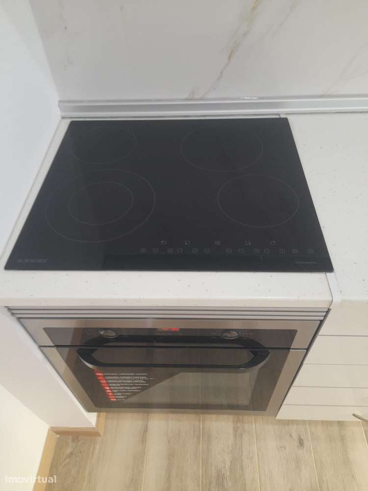 T2 renovado com segurança e vista cidade-14