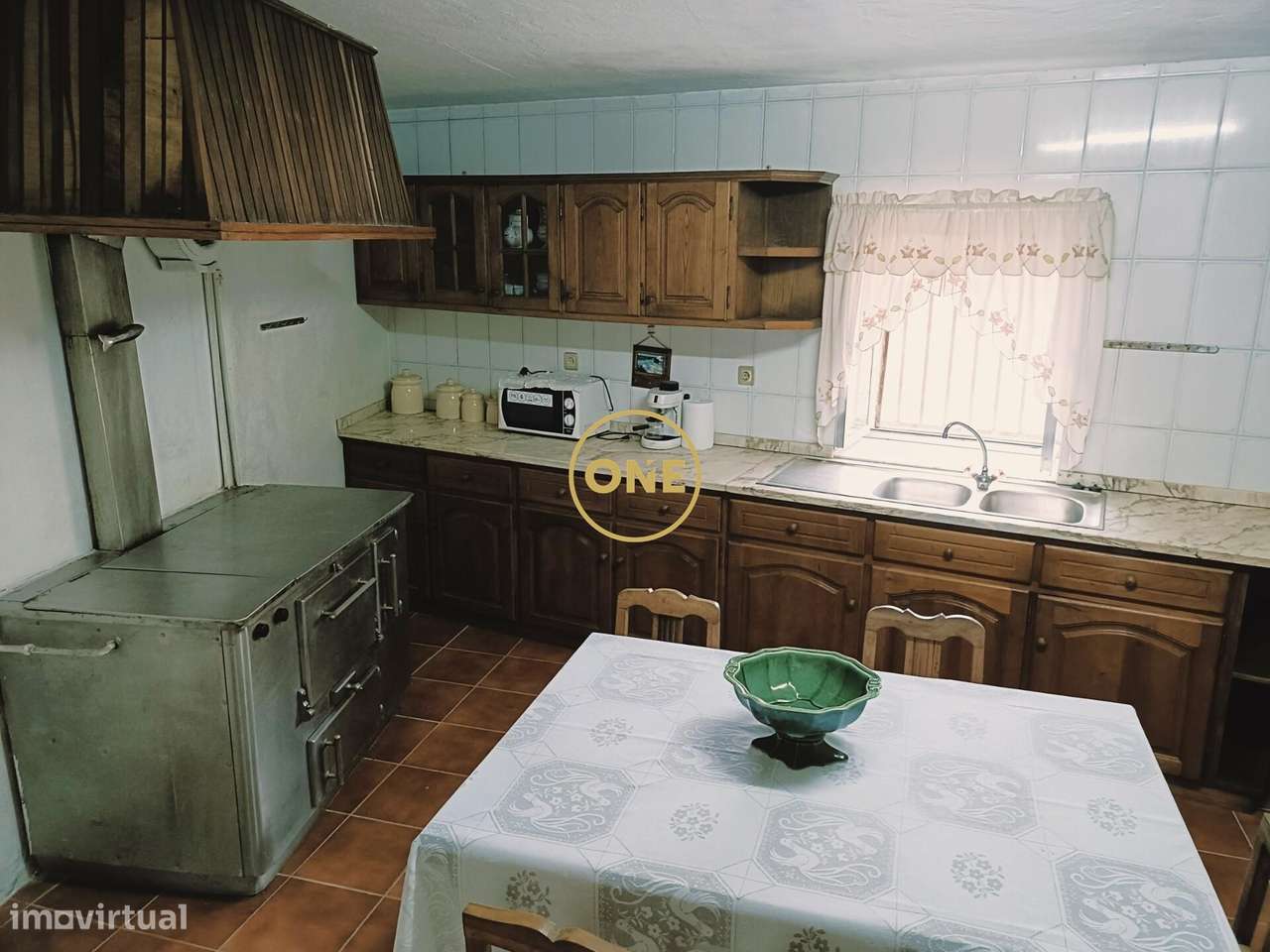 Moradia T3, acompanhada de mais Duas moradias para restauro - Grande imagem: 4/17