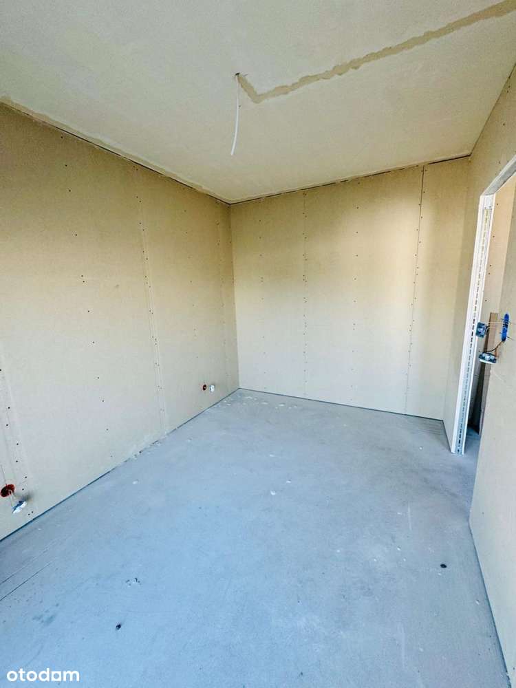 3 mieszkania 2pok. + 3 m. w hali g.-7