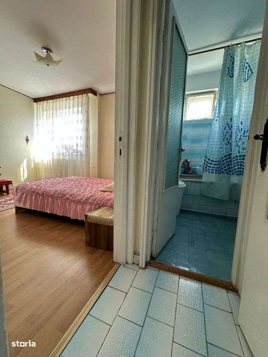 - Apartament 3 camere confort 1, zona Garii, etaj 2 . - Imagine principală: 4/8