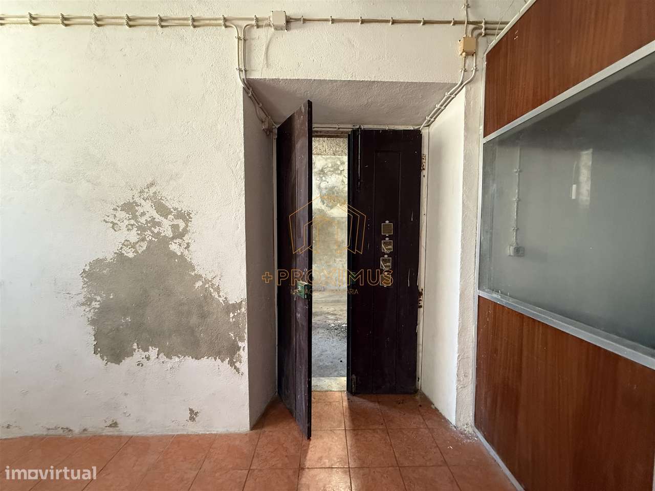 Prédio no centro da cidade - Figueira da Foz-11