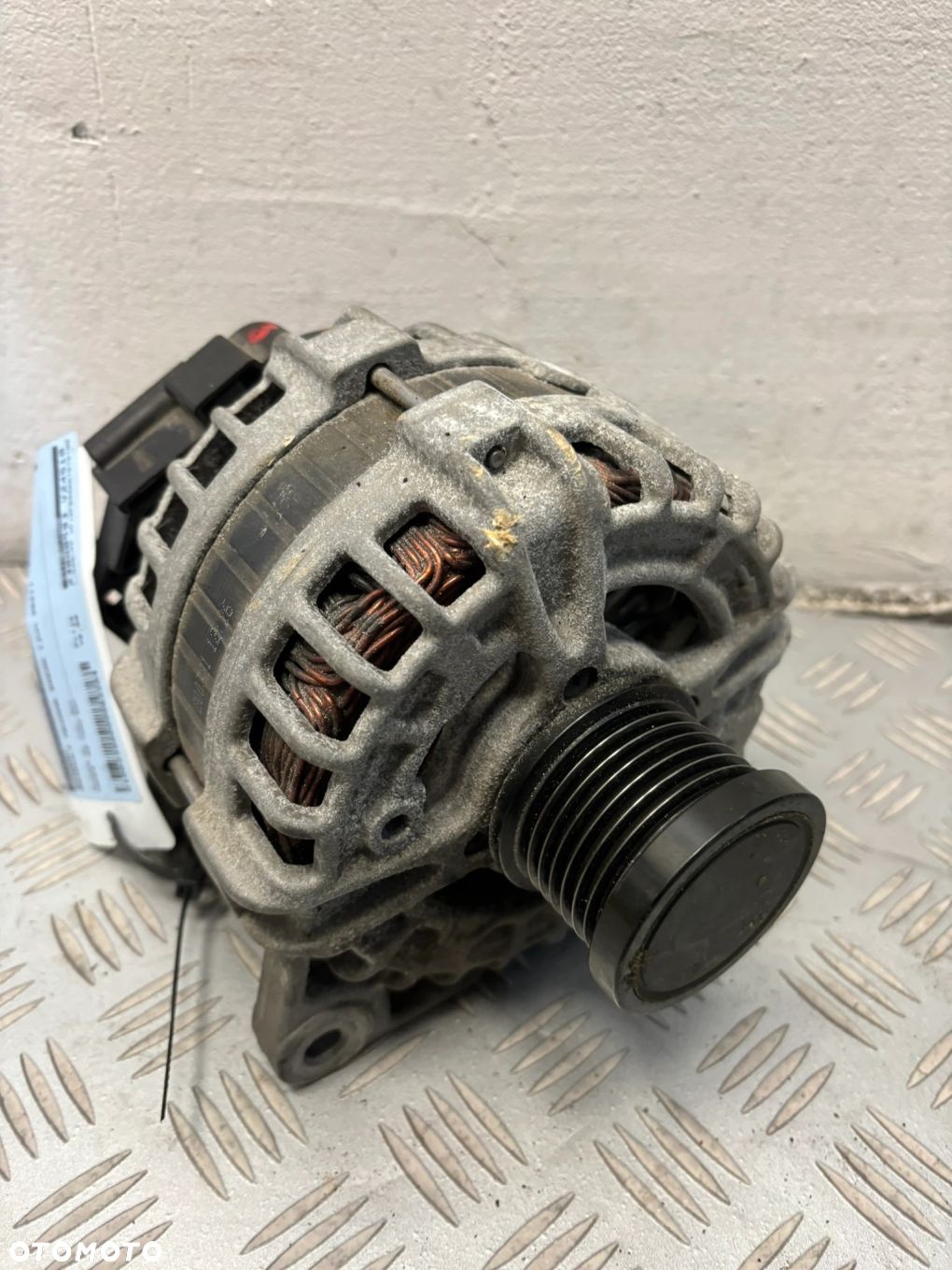 ALTERNATOR RENAULT NISSAN 231001993R ORG FV - 1