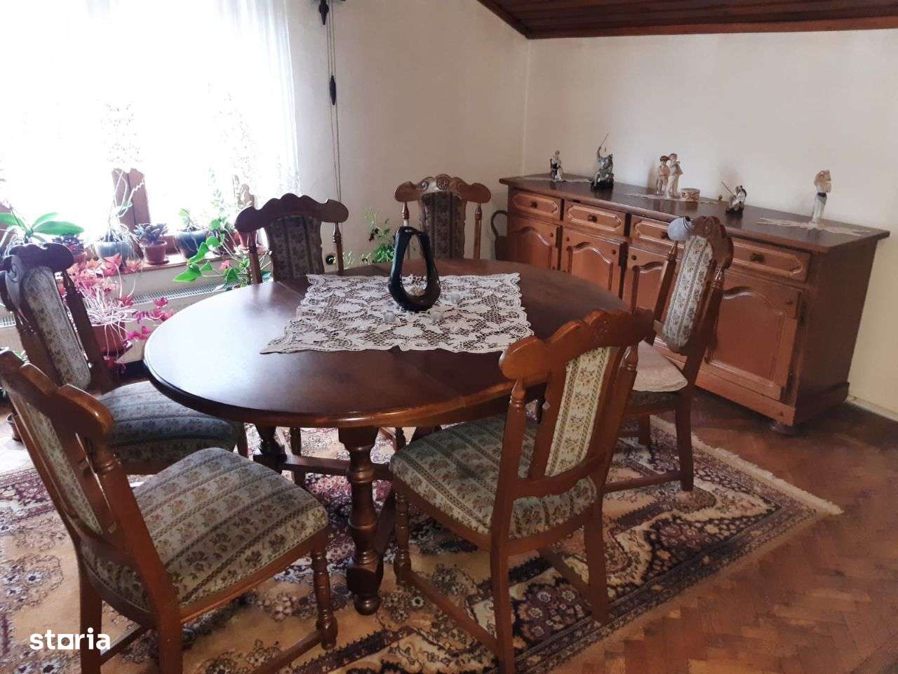 Apartament in vila cu teren - Imagine principală: 3/6