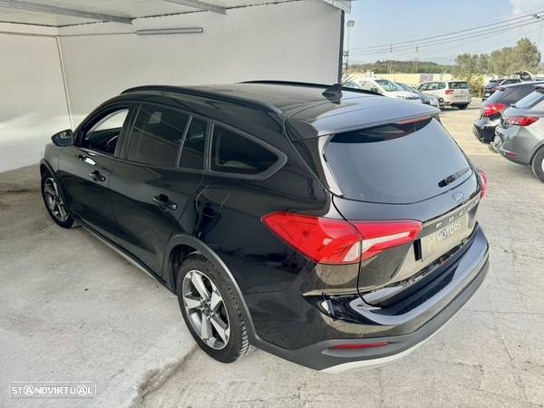 Ford Focus SW 1.0 EcoBoost Active X - 34