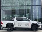 Toyota Hilux 2.8 D-4D Double Cab Invincible Sport 4x4 - 4