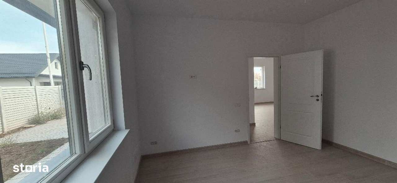 Casa 137m2 ,4 Camere | parter cu placa beton |420 m2 teren | DOMNESTI-4